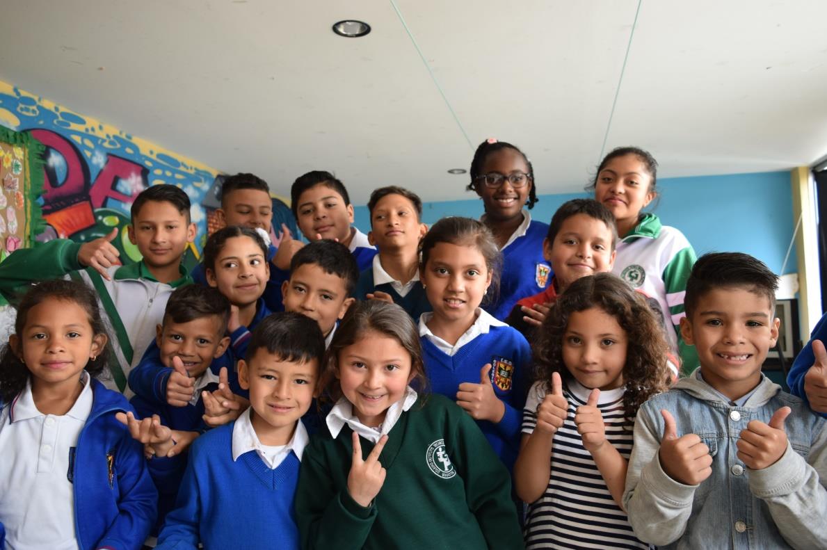 Niños beneficiarios de la Fundación Ángel de Luz